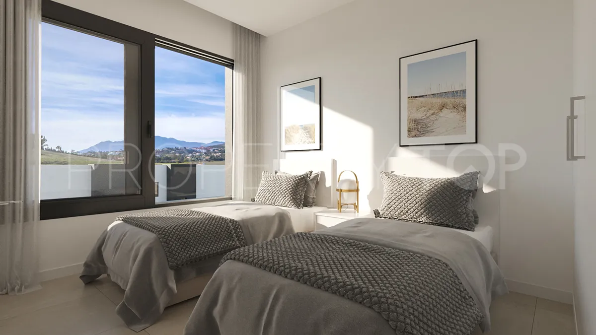 Villa pareada en venta de 3 dormitorios en Estepona