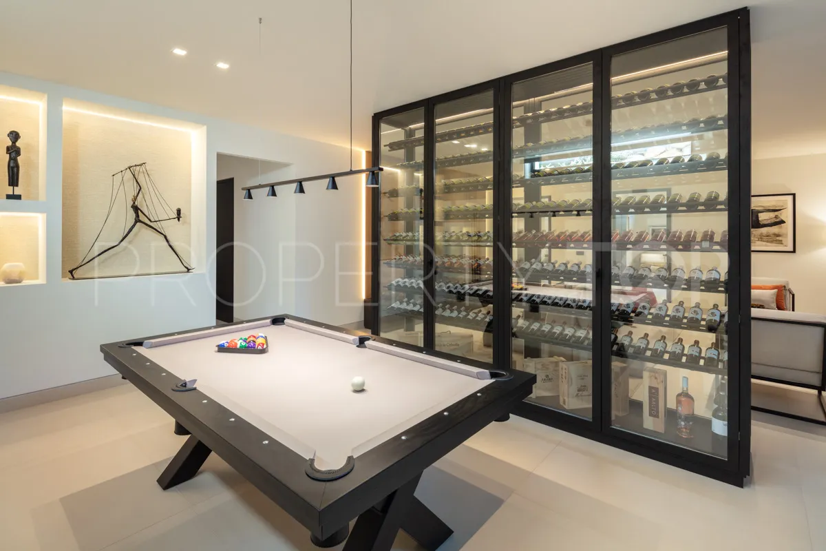 Villa en venta de 5 dormitorios en Nueva Andalucia