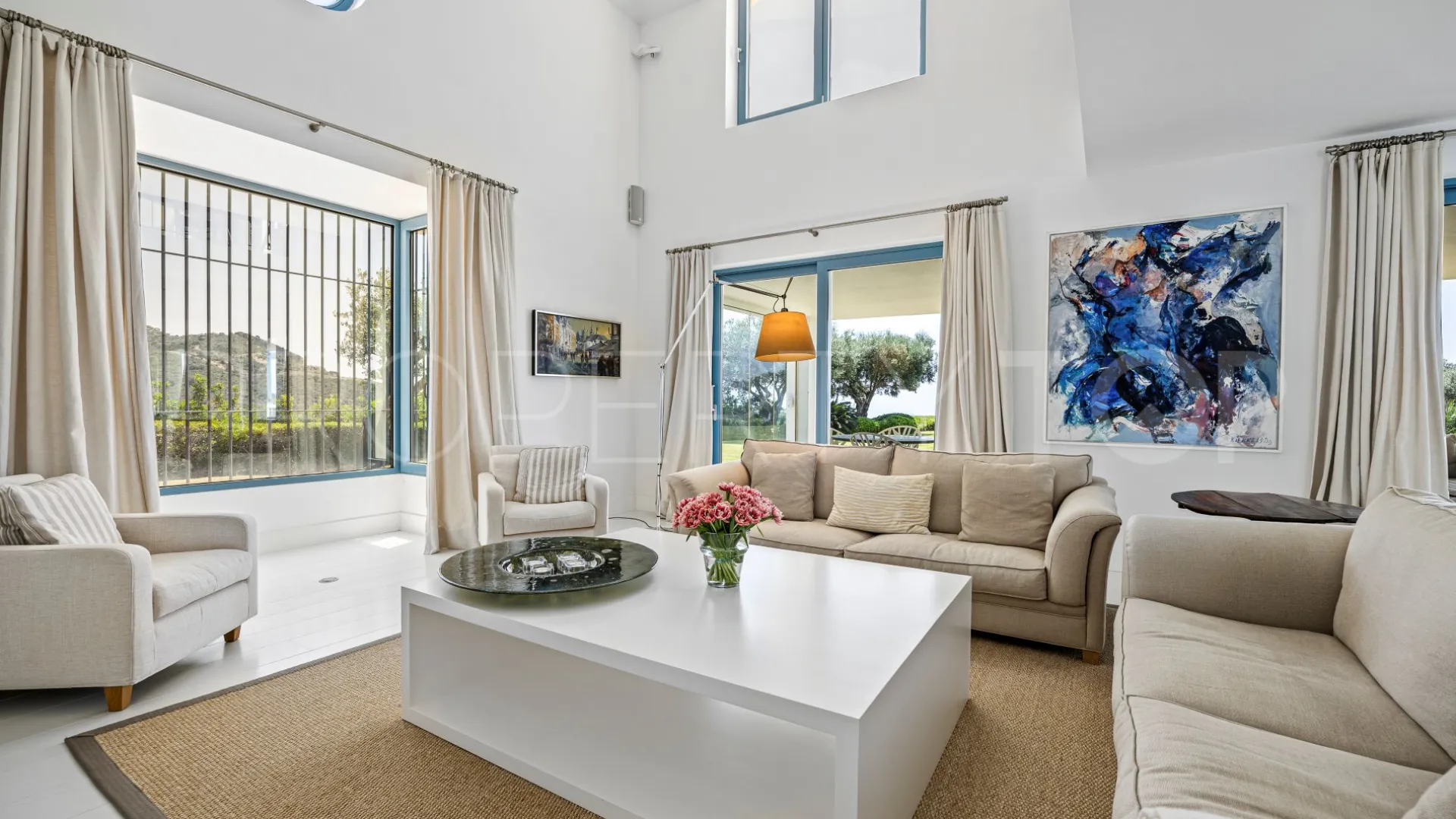 Comprar villa de 5 dormitorios en Monte Mayor