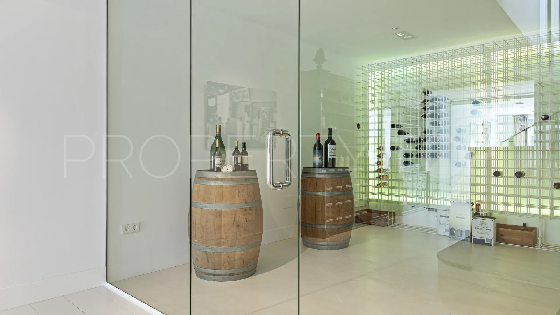 Comprar villa de 5 dormitorios en Monte Mayor