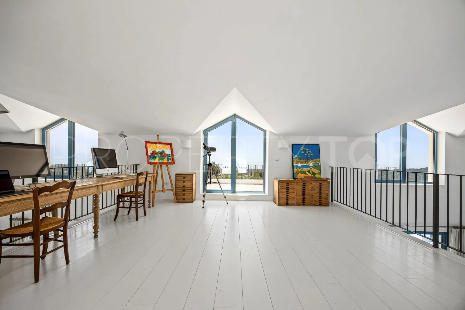 Comprar villa de 5 dormitorios en Monte Mayor