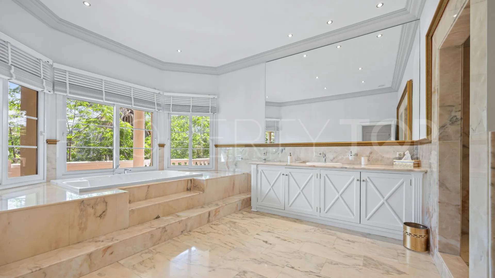 Marbella Golden Mile, villa a la venta