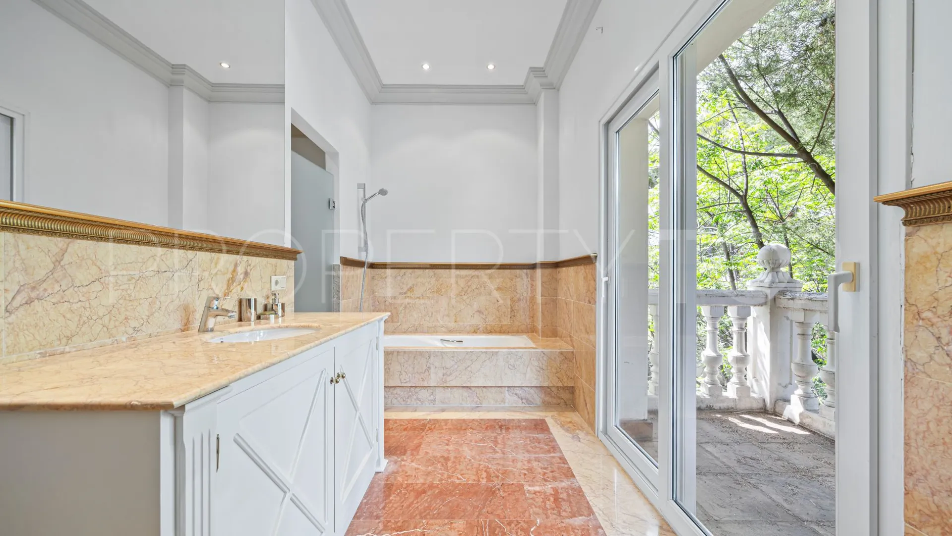 Marbella Golden Mile, villa a la venta