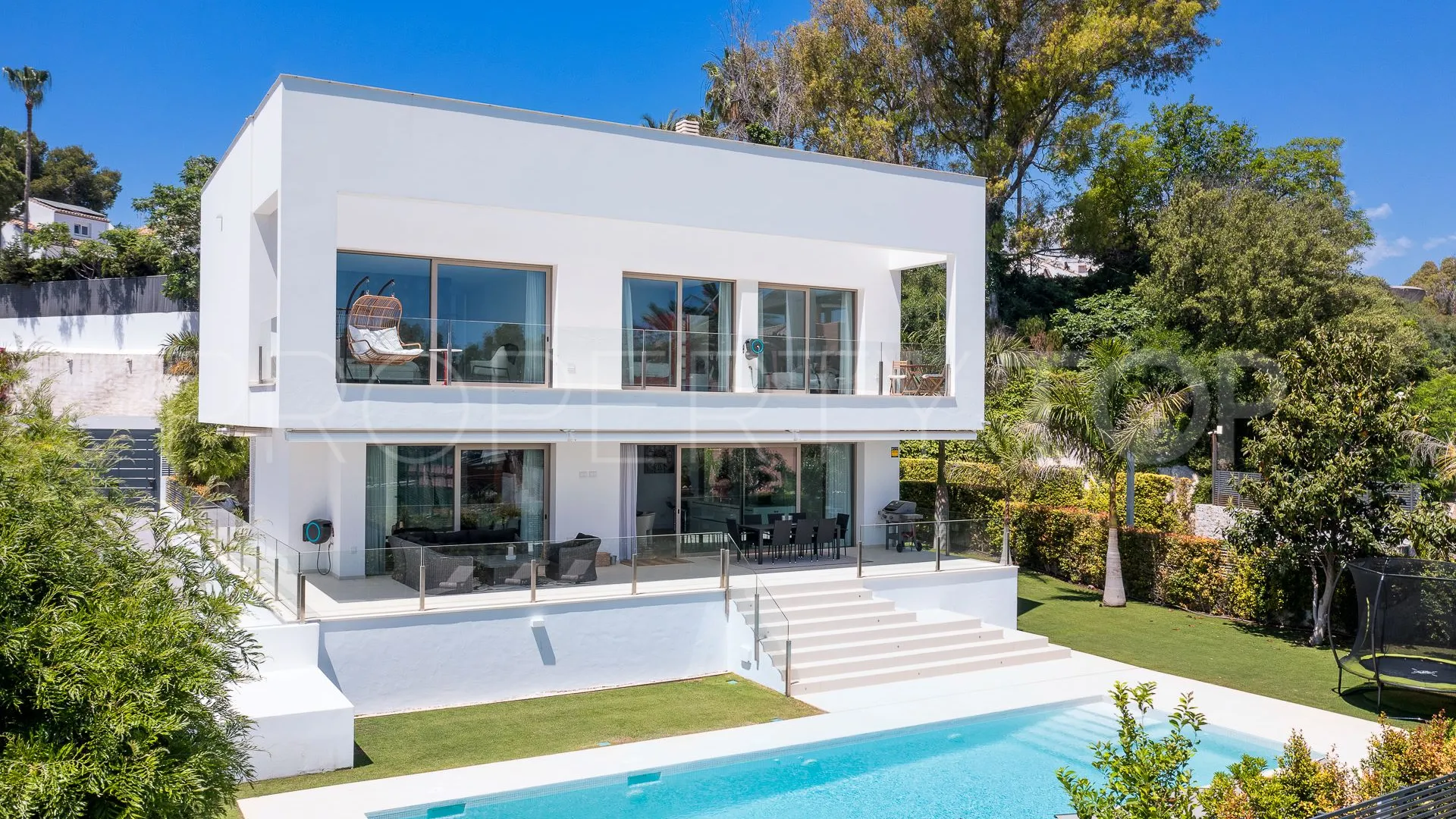 Villa en venta con 4 dormitorios en San Pedro de Alcantara