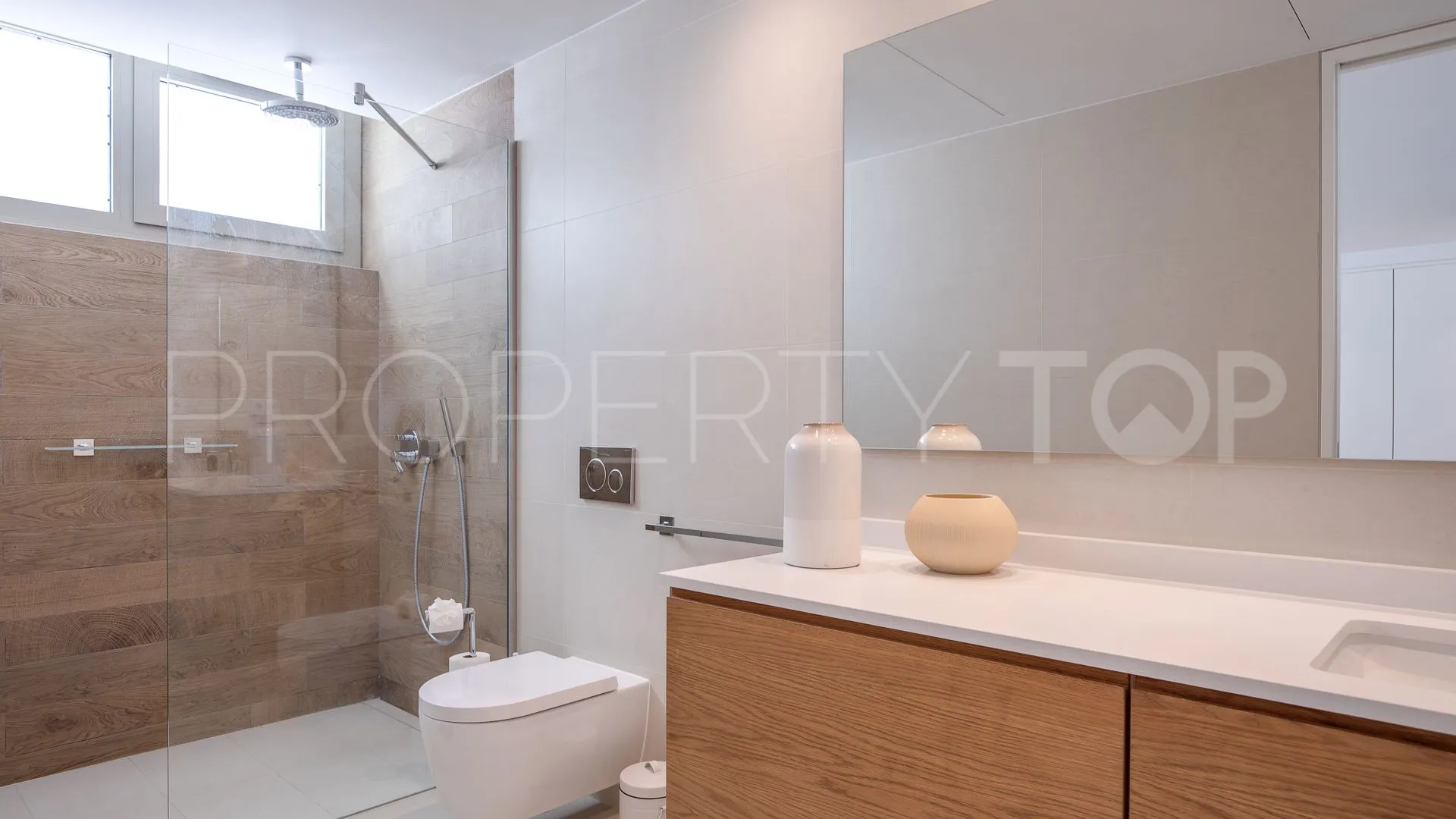 Villa en venta con 4 dormitorios en San Pedro de Alcantara