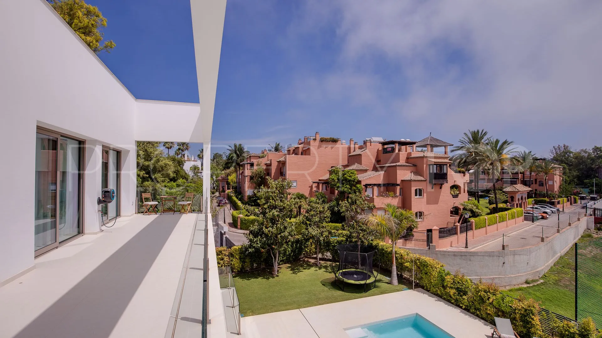 Villa en venta con 4 dormitorios en San Pedro de Alcantara