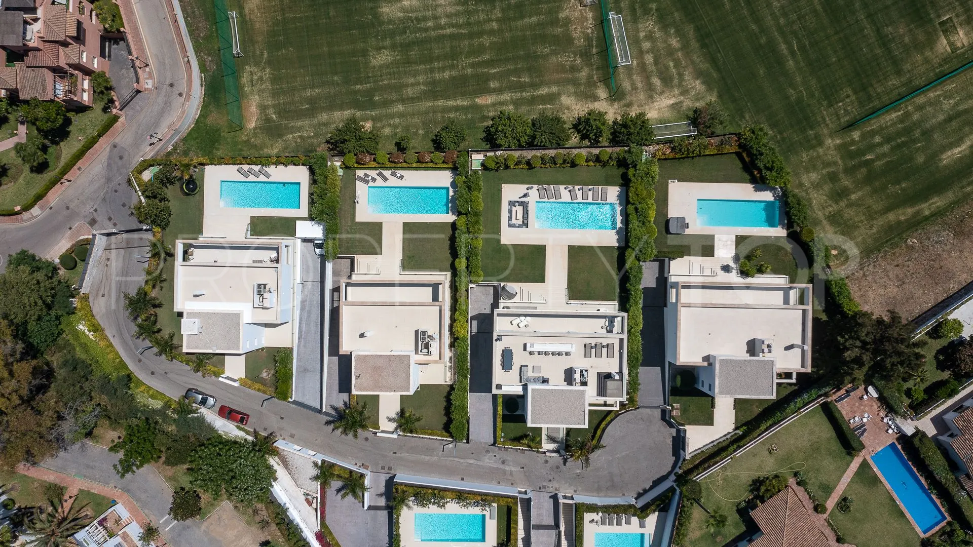 Villa en venta con 4 dormitorios en San Pedro de Alcantara