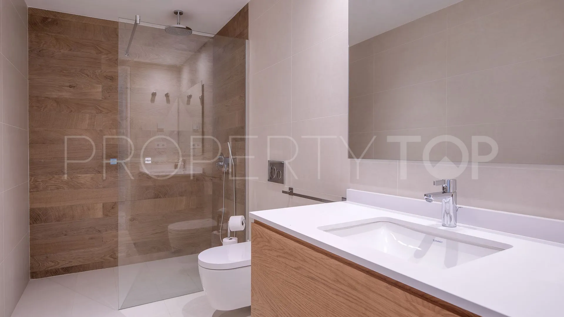 Villa en venta con 4 dormitorios en San Pedro de Alcantara