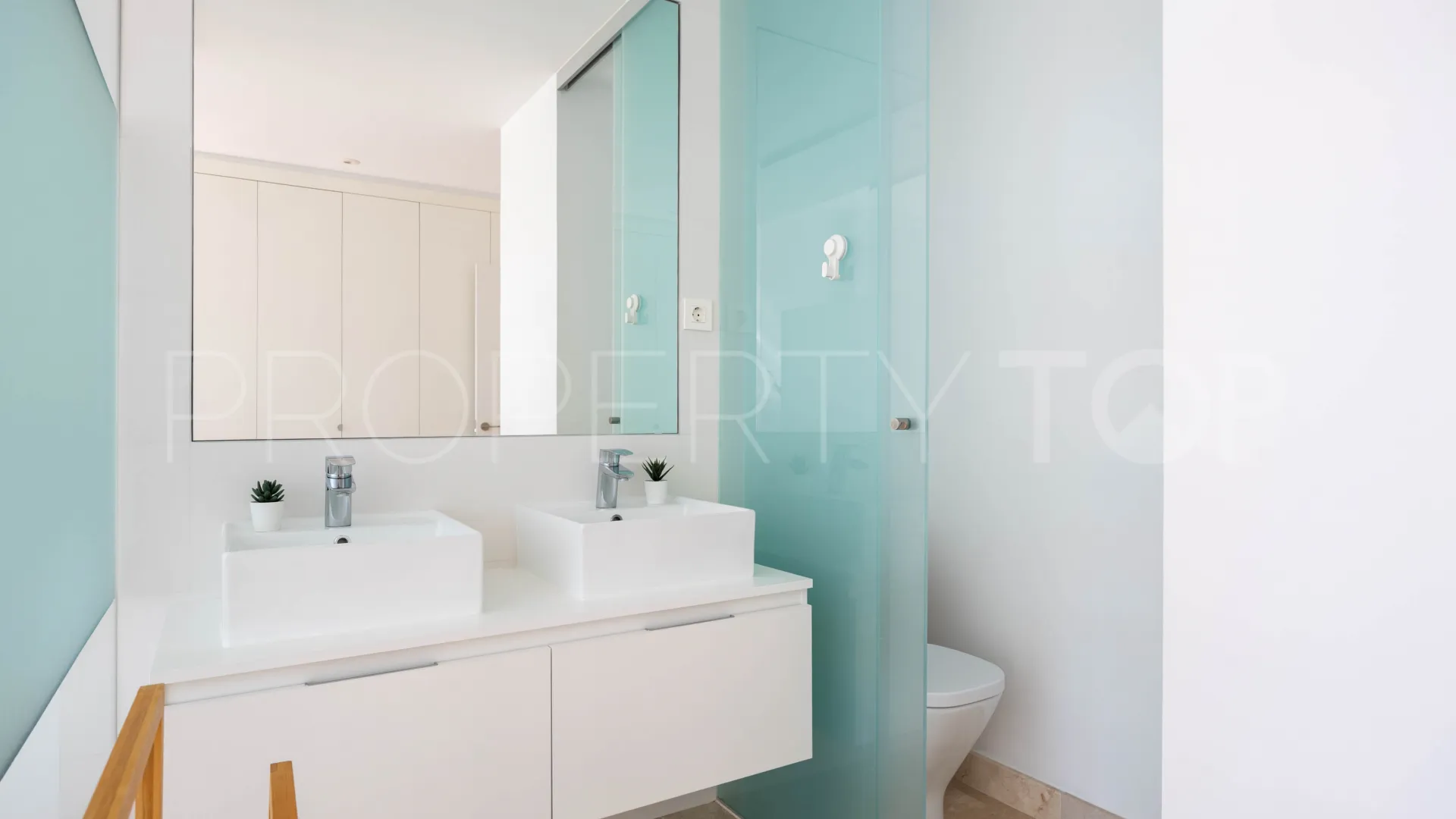 Ático en venta con 3 dormitorios en Paraiso Pueblo