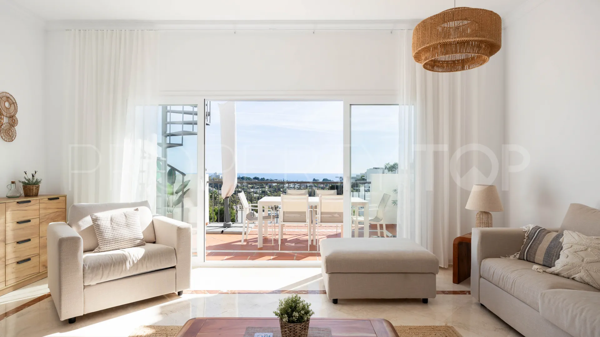 Ático en venta con 3 dormitorios en Paraiso Pueblo