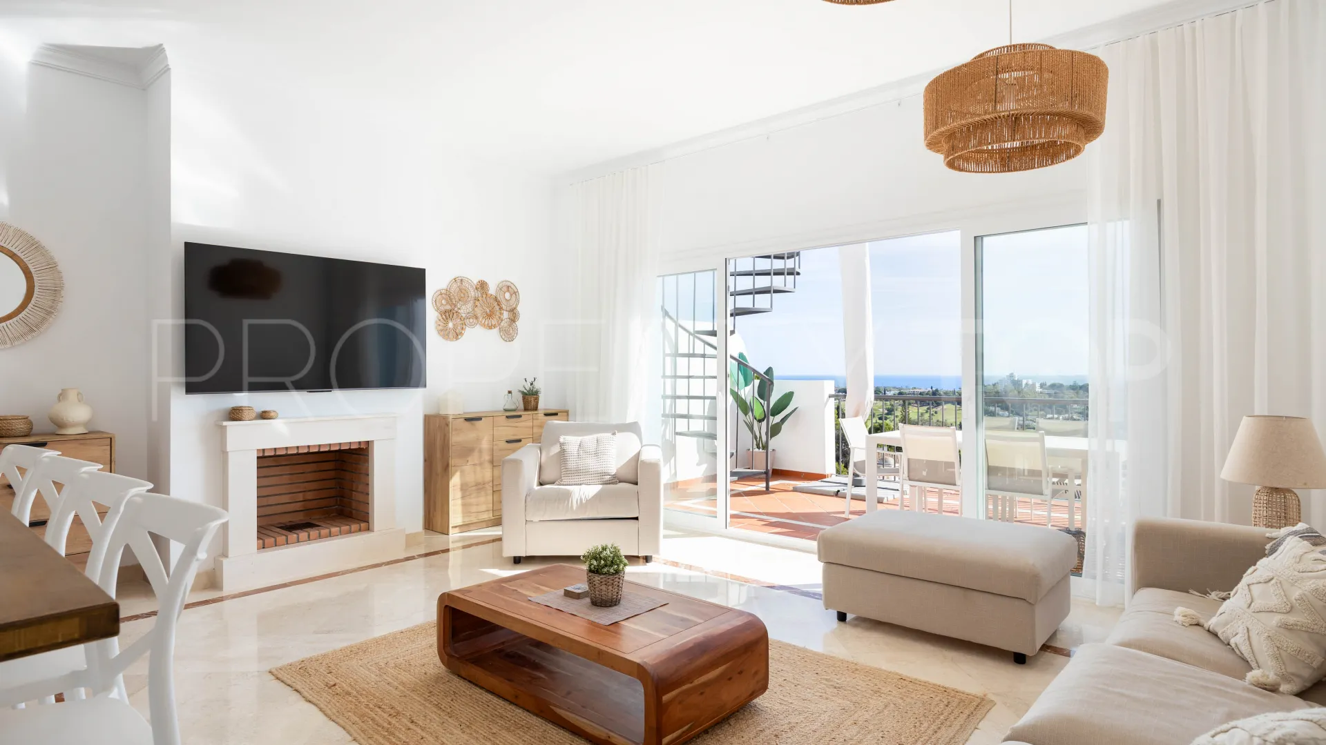 Ático en venta con 3 dormitorios en Paraiso Pueblo