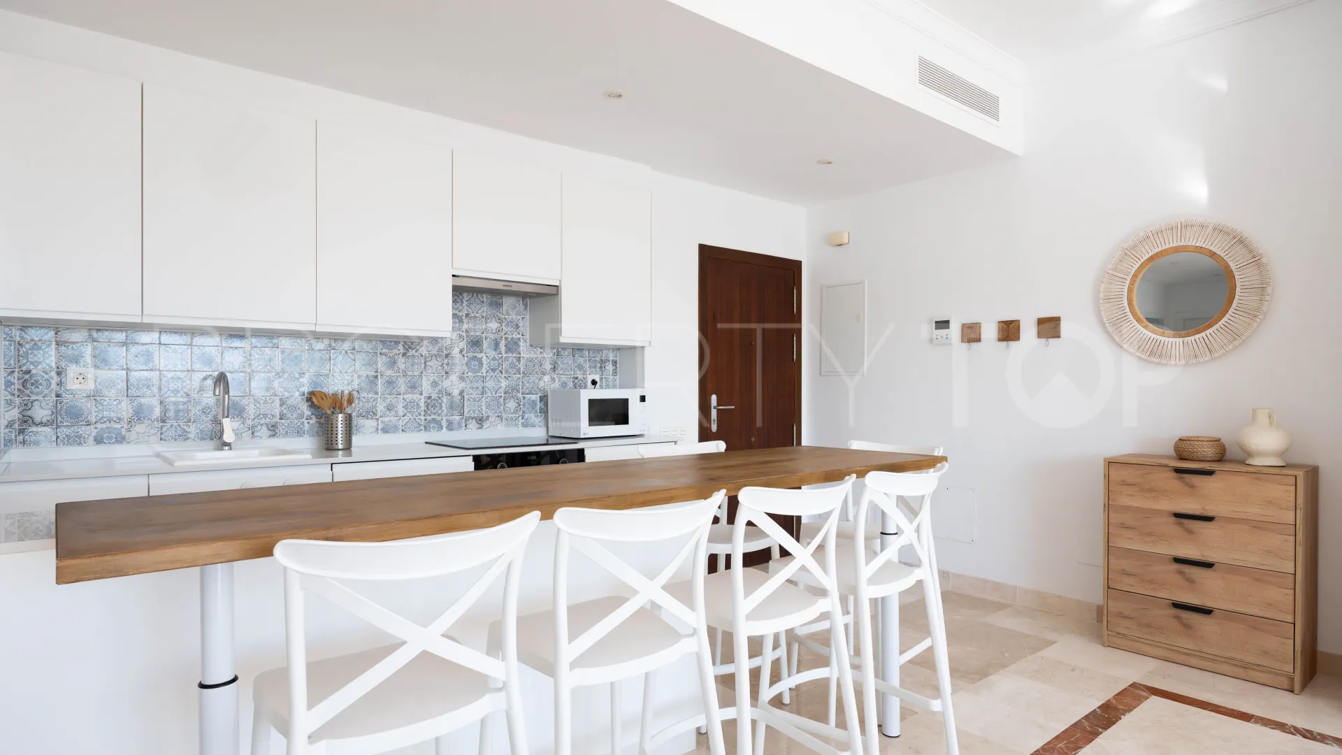 Ático en venta con 3 dormitorios en Paraiso Pueblo