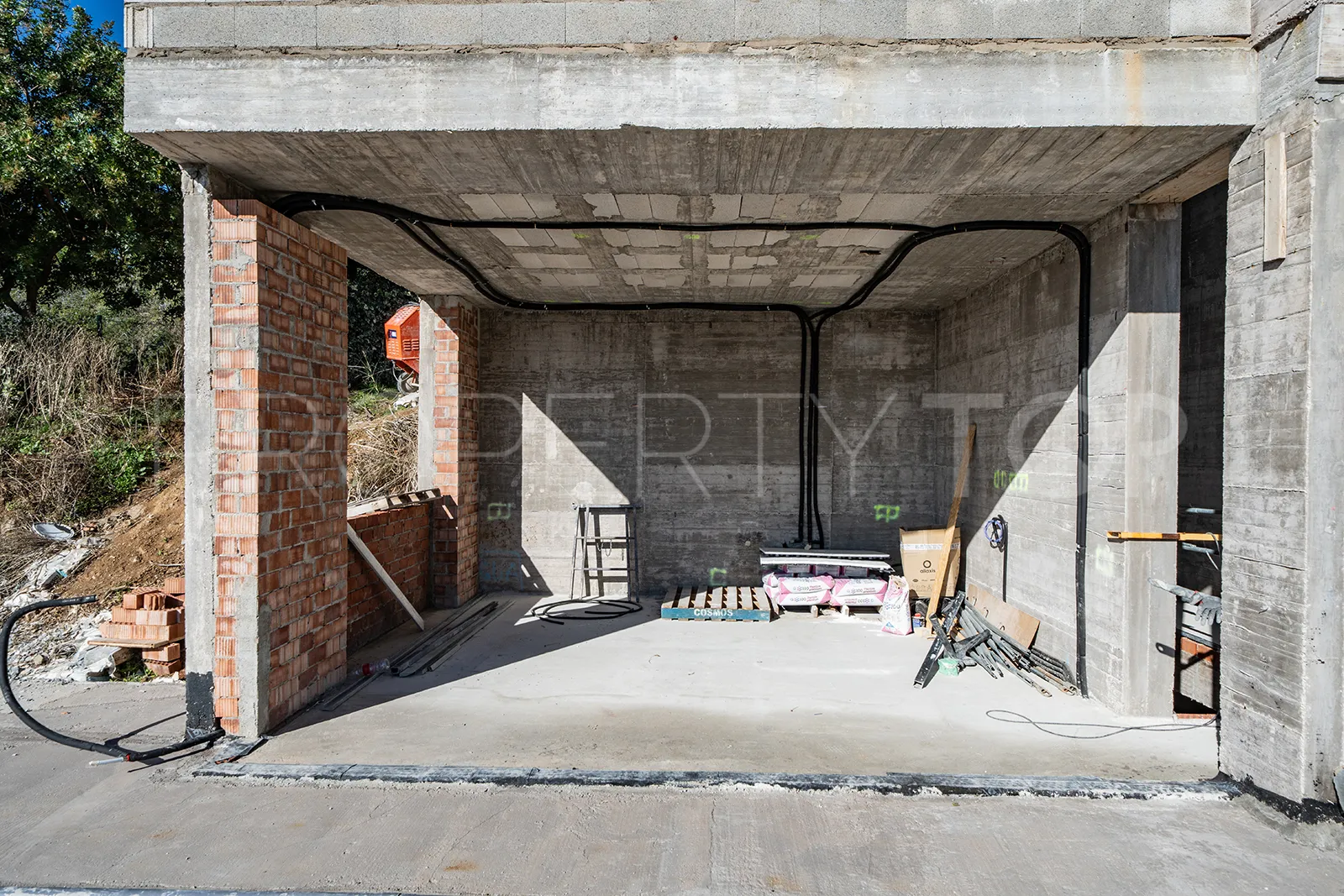 For sale Monte Mayor villa with 3 bedrooms