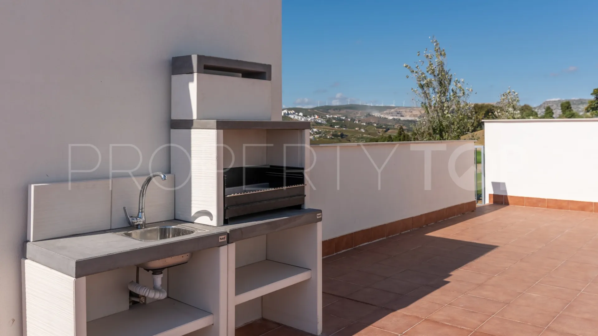 For sale penthouse in Doña Julia with 2 bedrooms