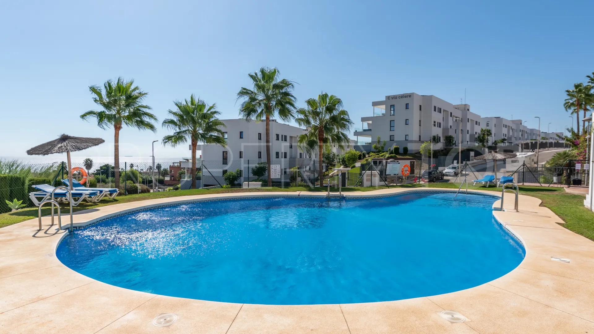 For sale penthouse in Doña Julia with 2 bedrooms