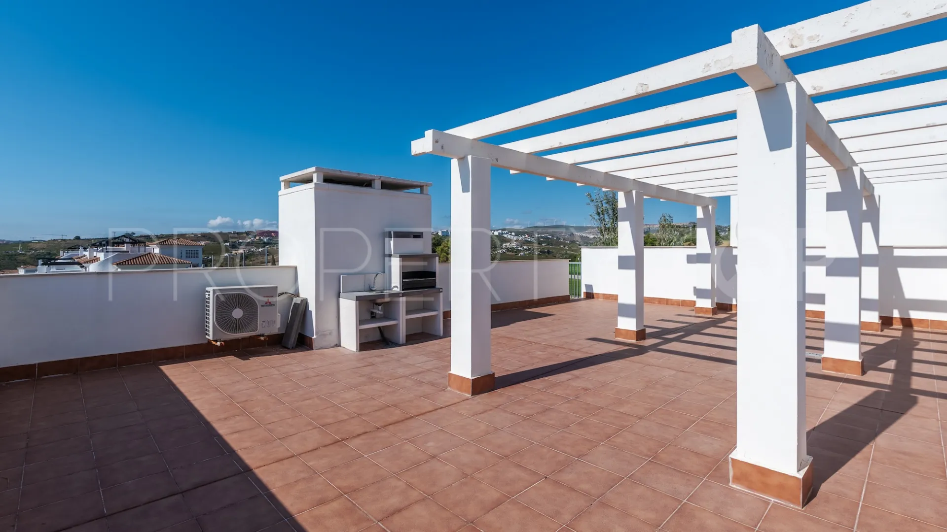 For sale penthouse in Doña Julia with 2 bedrooms