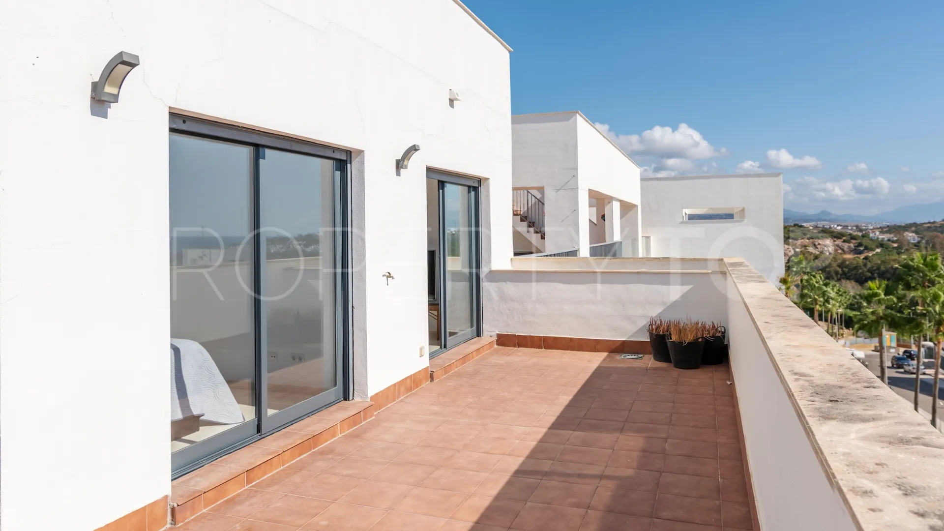 For sale penthouse in Doña Julia with 2 bedrooms