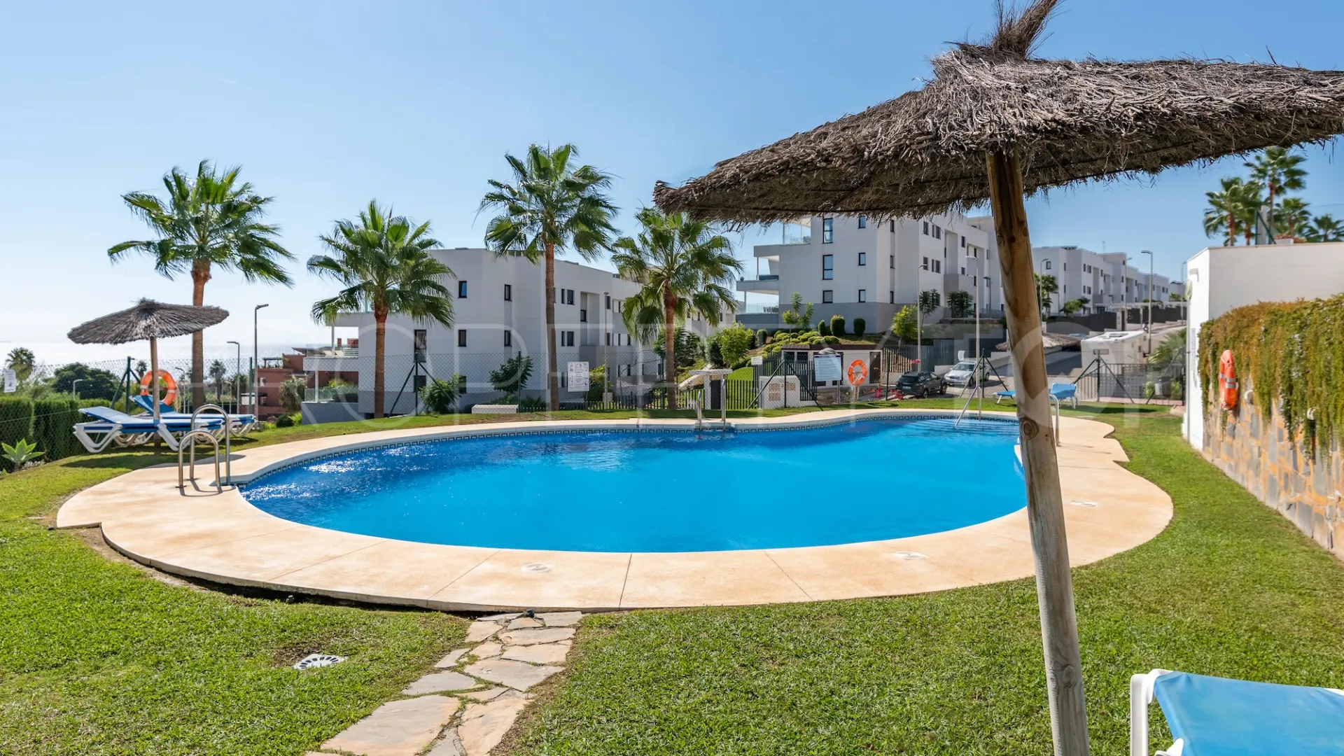 For sale penthouse in Doña Julia with 2 bedrooms
