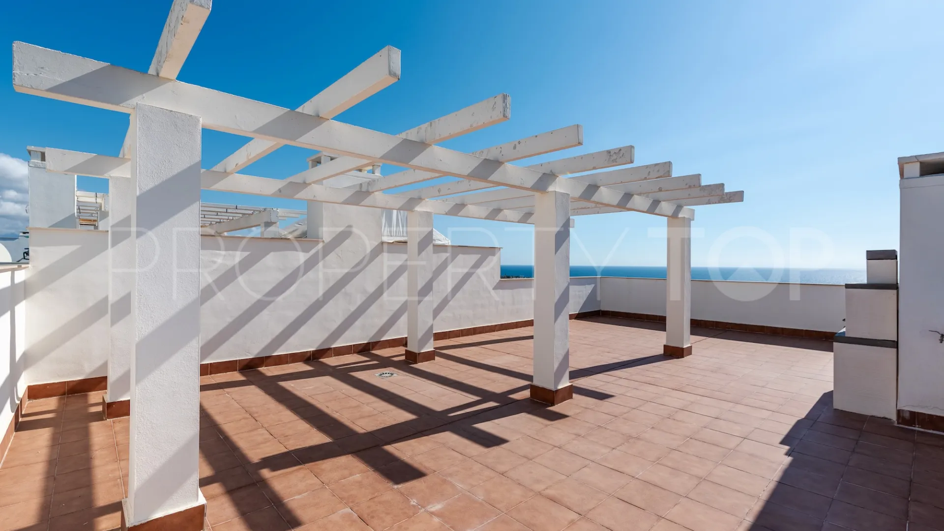 For sale penthouse in Doña Julia with 2 bedrooms