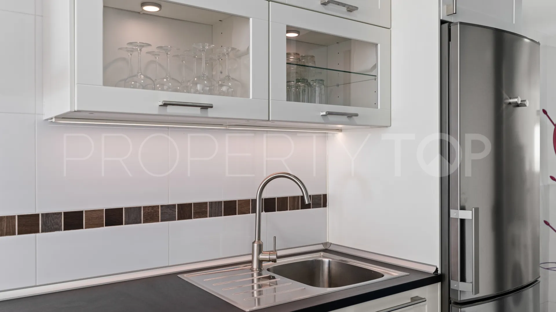 For sale penthouse in Doña Julia with 2 bedrooms