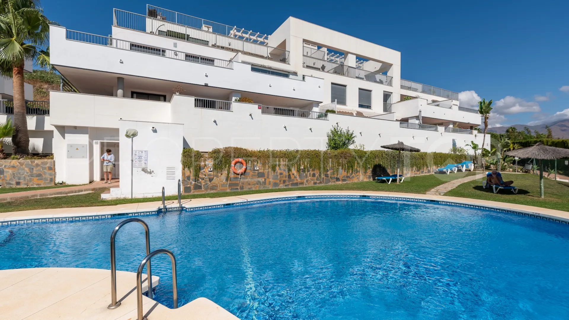 For sale penthouse in Doña Julia with 2 bedrooms