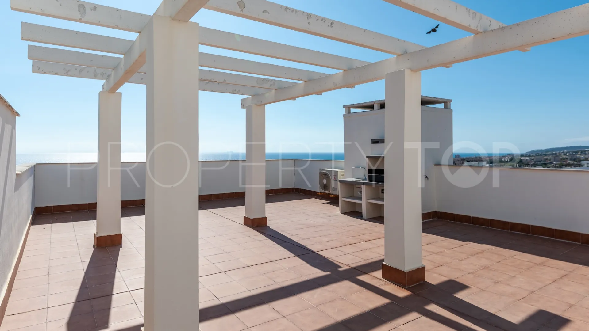 For sale penthouse in Doña Julia with 2 bedrooms