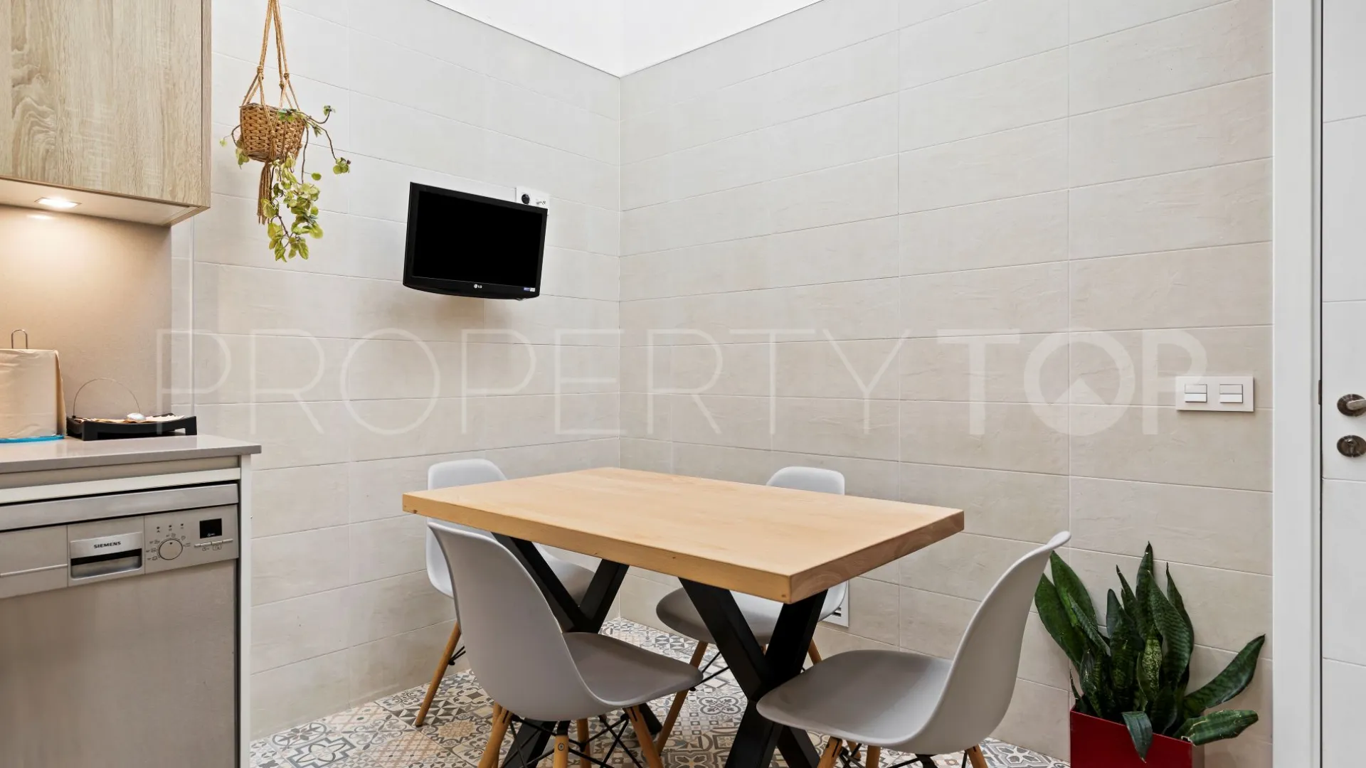 For sale house in Estepona Centre