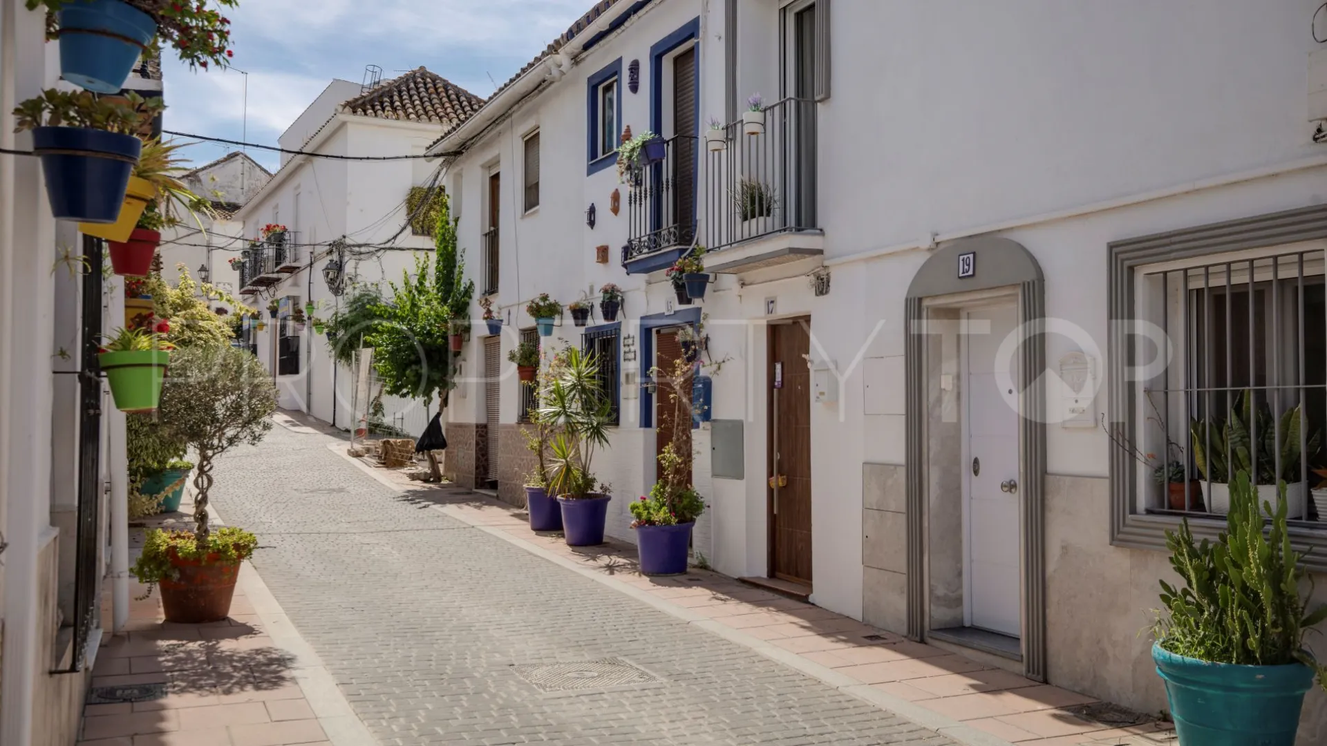 For sale house in Estepona Centre