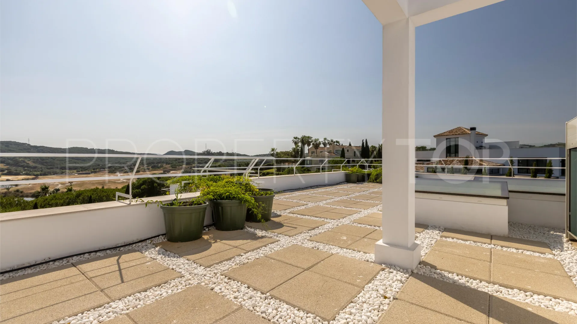 Villa a la venta en Sotogrande Alto con 8 dormitorios