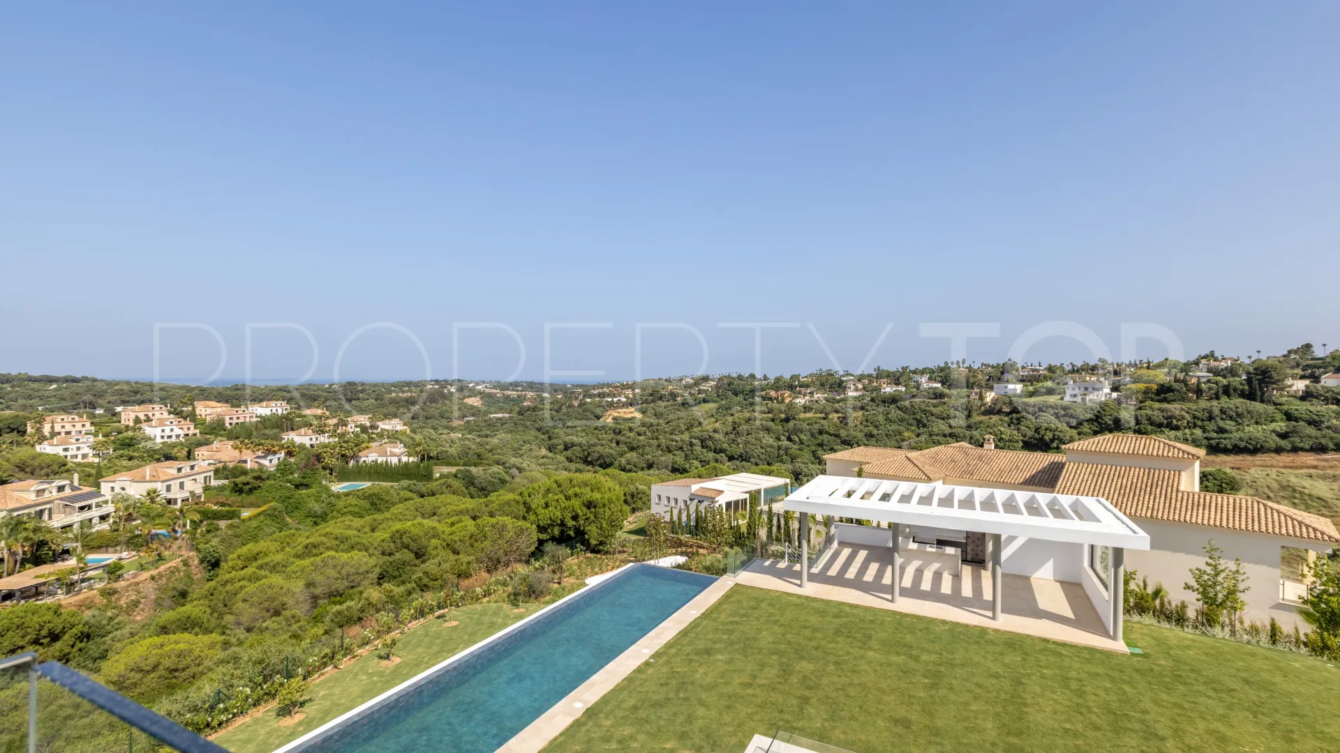 Villa a la venta en Sotogrande Alto con 8 dormitorios