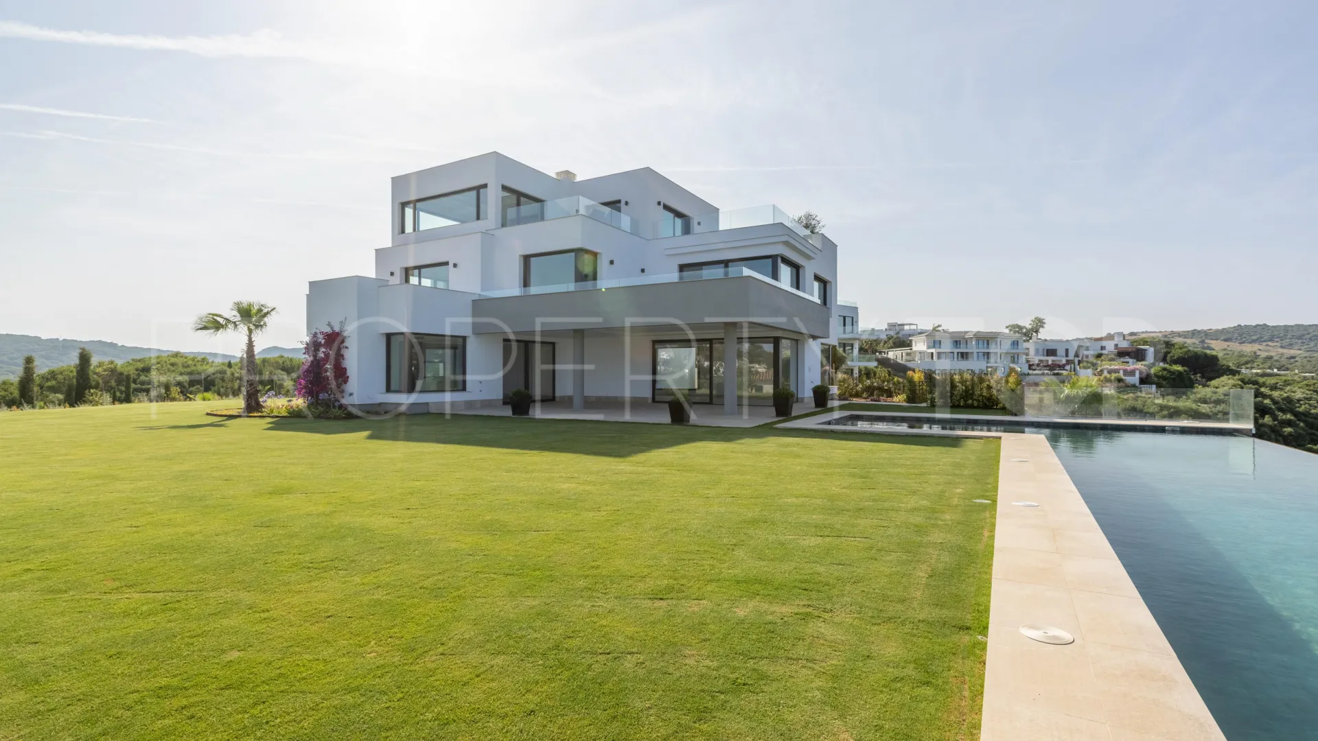 Villa a la venta en Sotogrande Alto con 8 dormitorios
