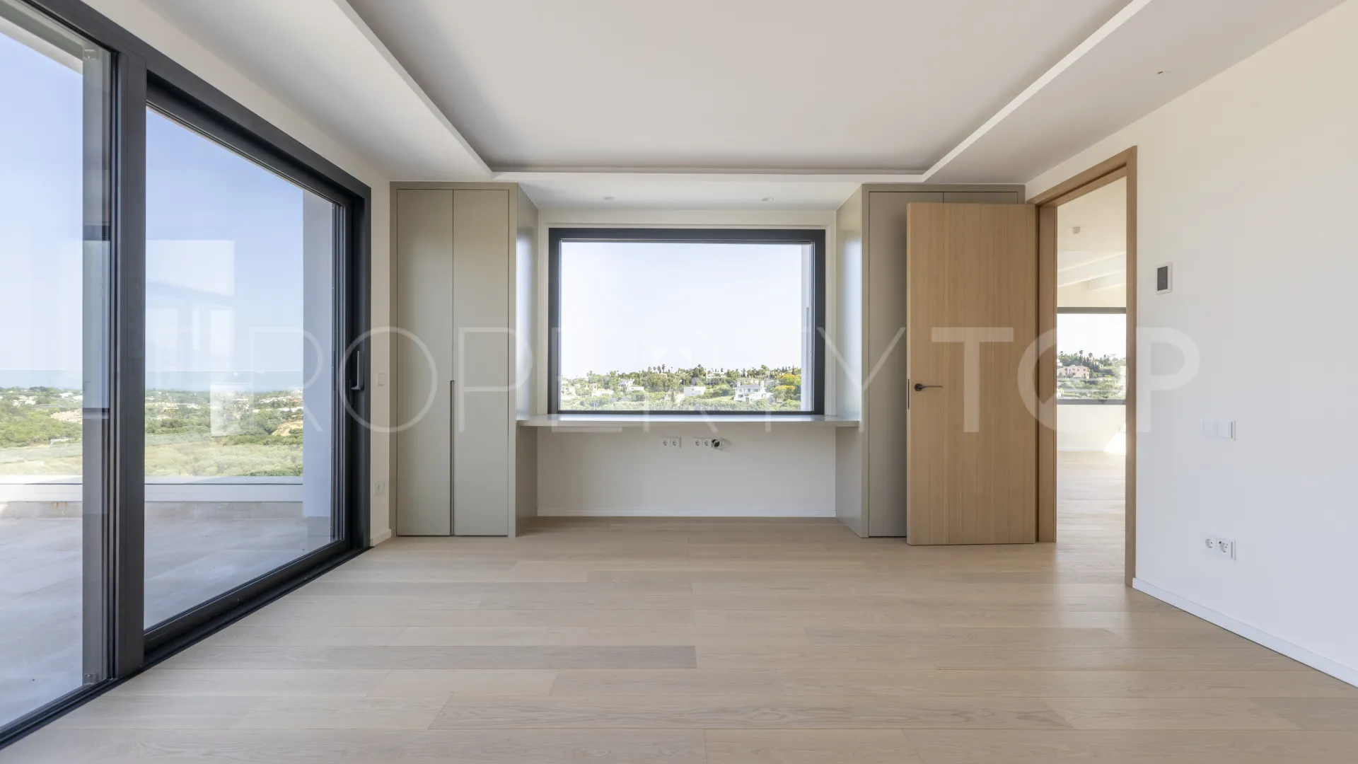 Villa a la venta en Sotogrande Alto con 8 dormitorios
