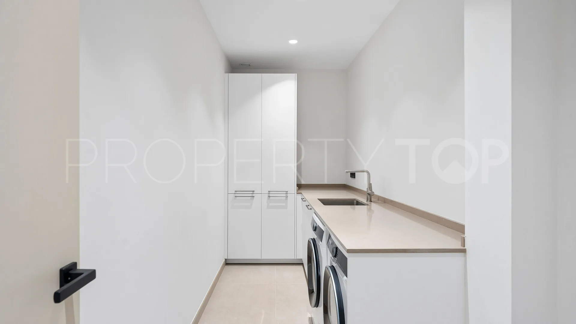 Villa en venta con 4 dormitorios en La Cerquilla
