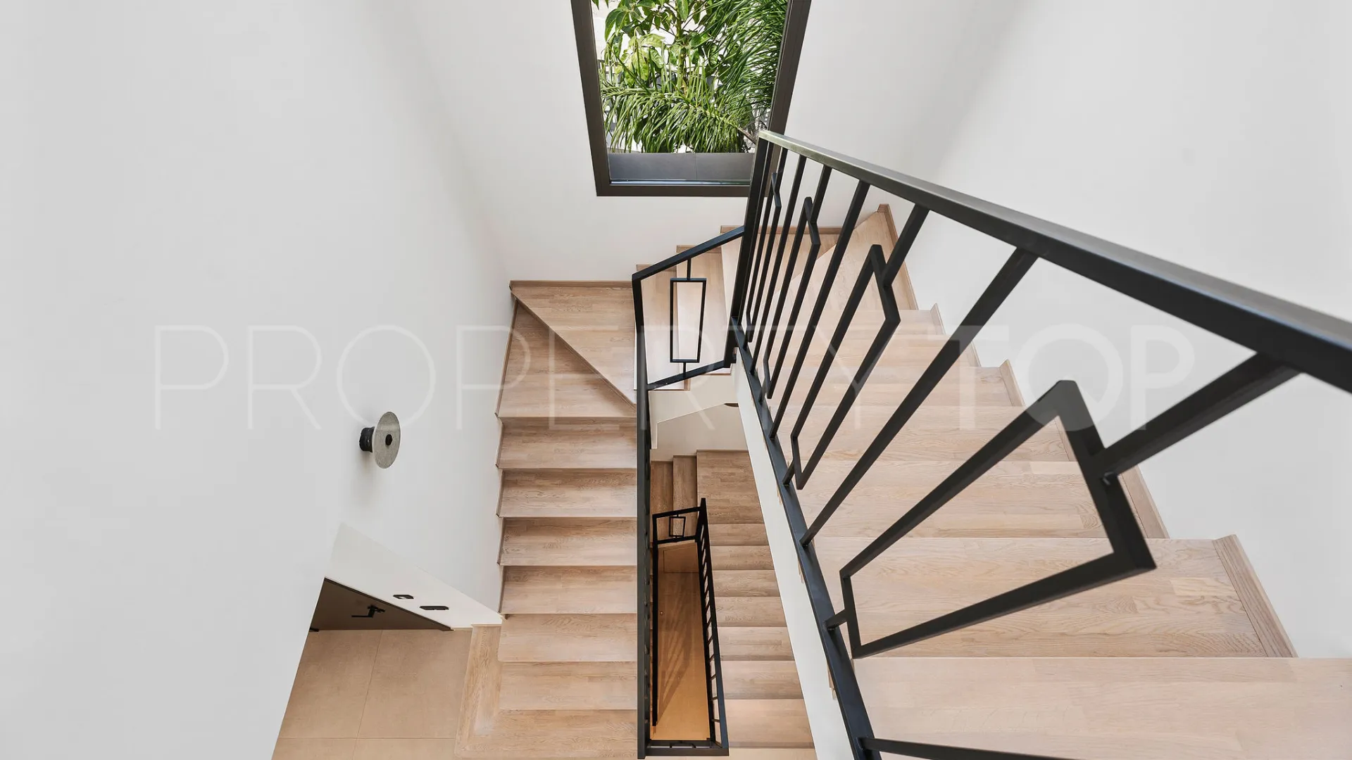 Villa en venta con 4 dormitorios en La Cerquilla