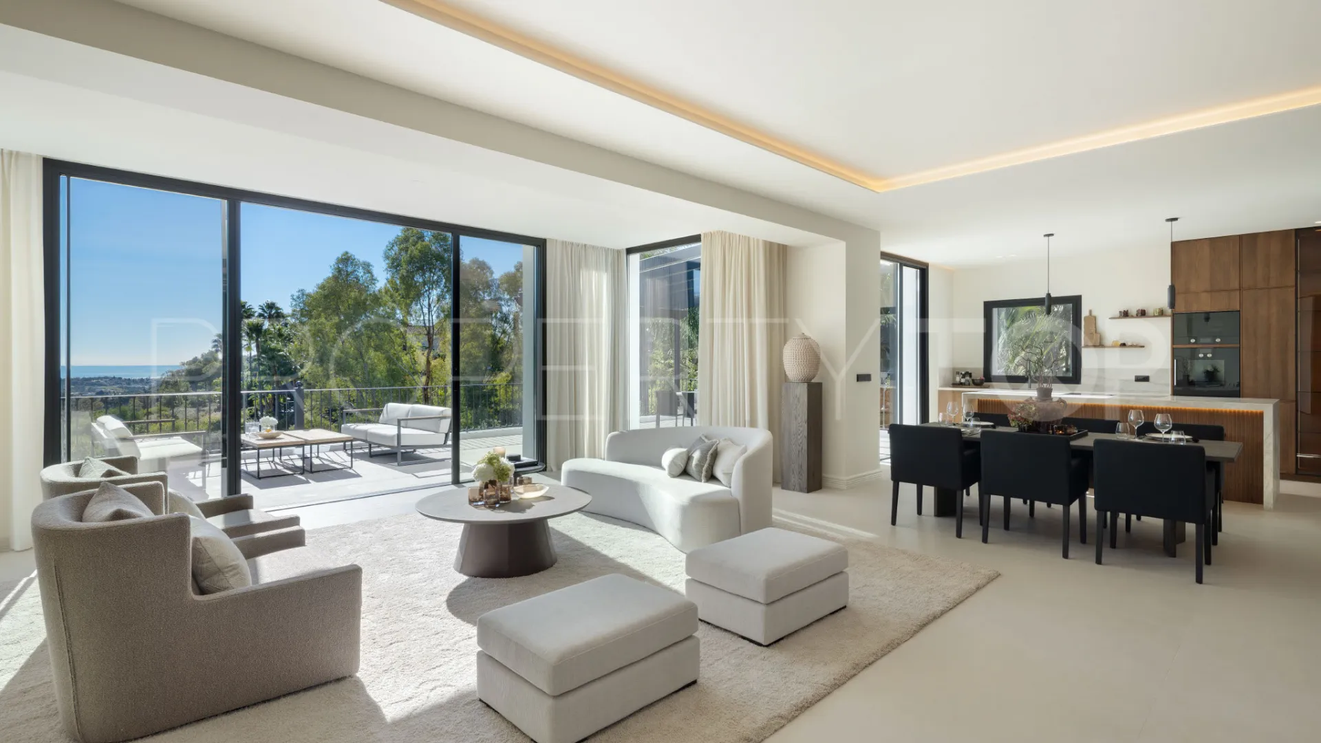 Se vende villa en Los Arqueros de 5 dormitorios