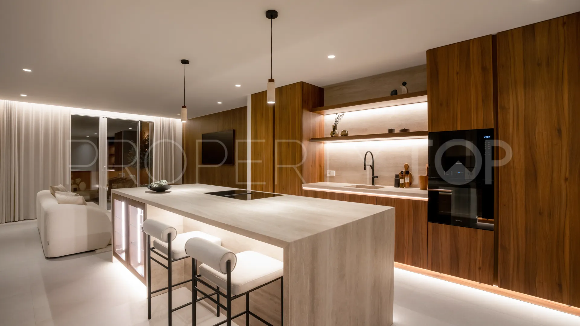 Atico duplex en venta en Alminar de Marbella con 4 dormitorios