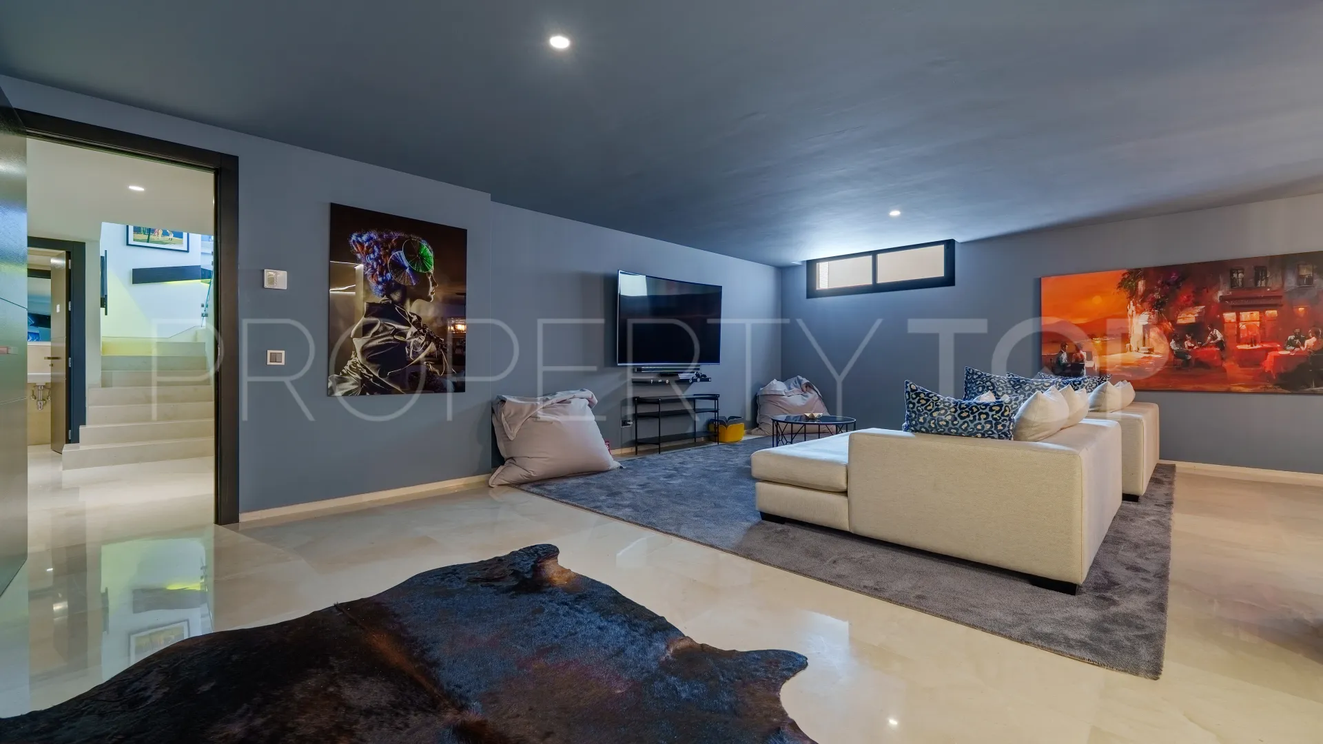 Villa with 6 bedrooms for sale in Nueva Andalucia