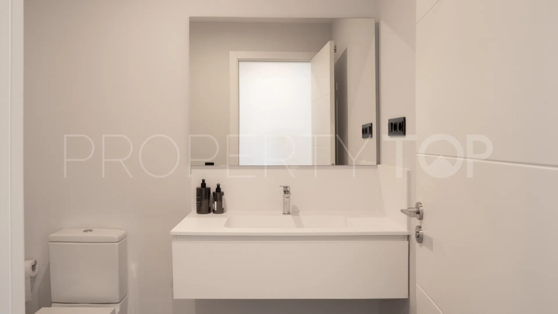 For sale Estepona Hills apartment