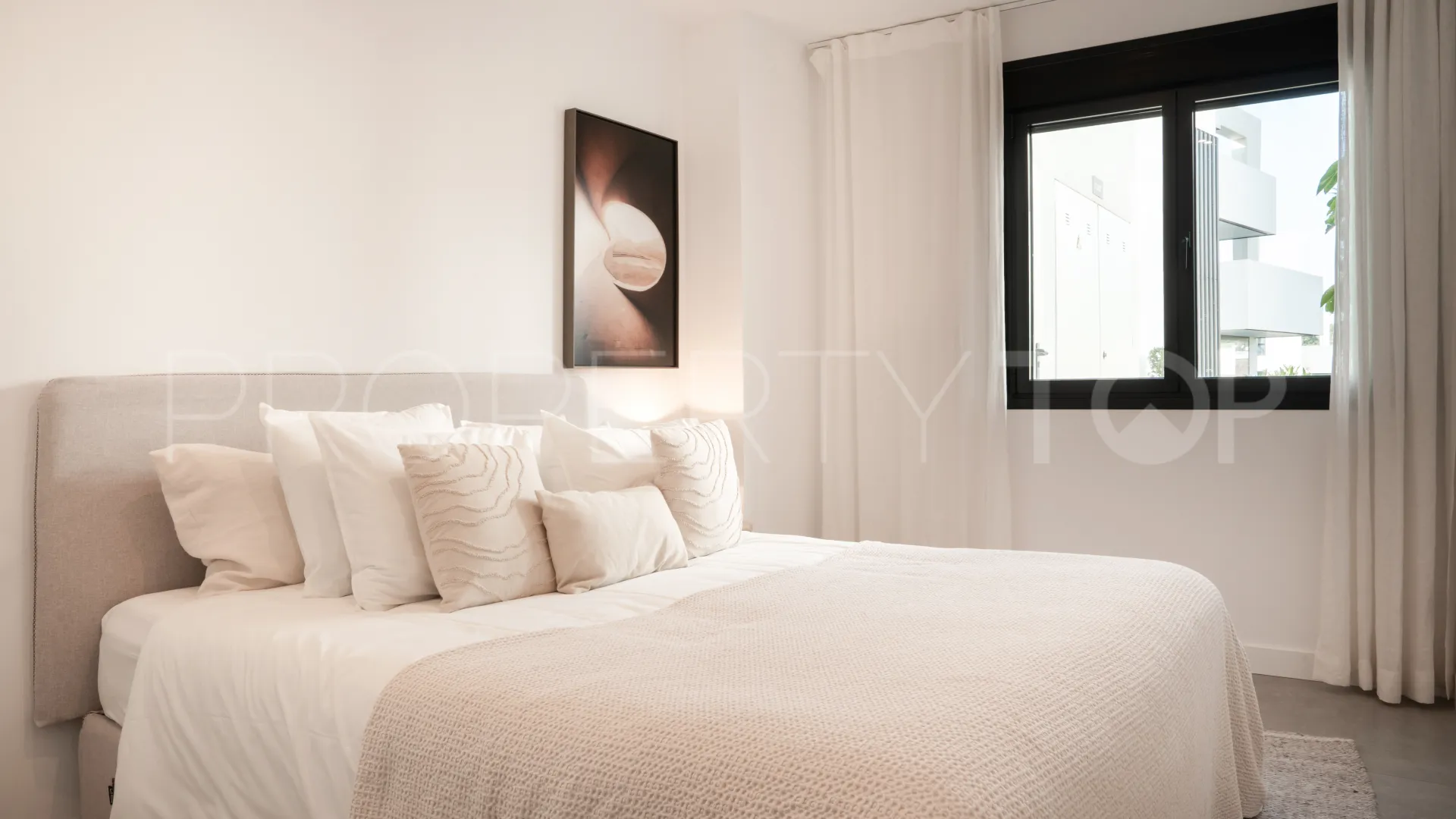 For sale Estepona Hills apartment
