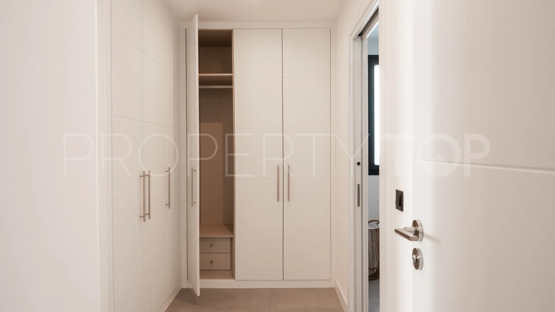 For sale Estepona Hills apartment