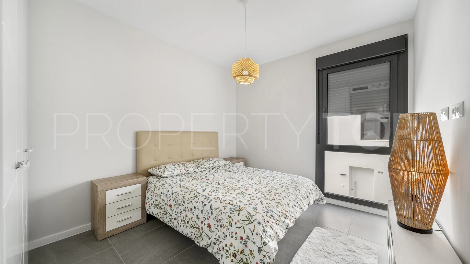 Pareado a la venta en Riviera del Sol con 4 dormitorios