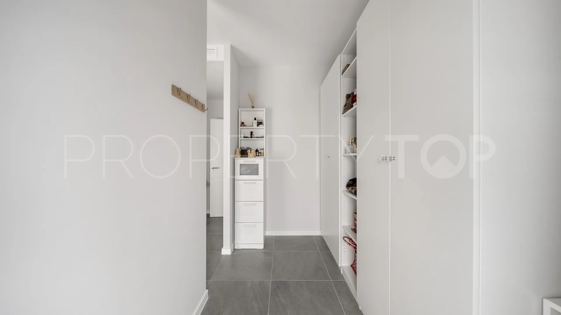 Pareado a la venta en Riviera del Sol con 4 dormitorios