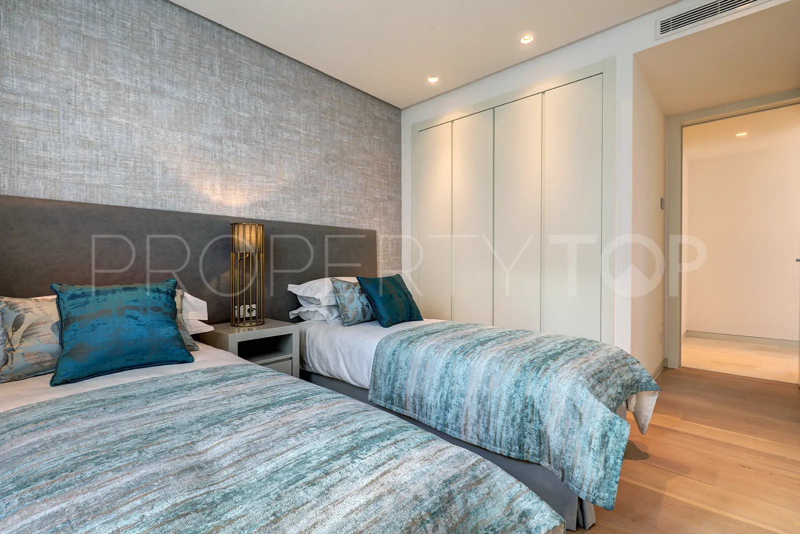 Ground floor apartment in Palo Alto for sale