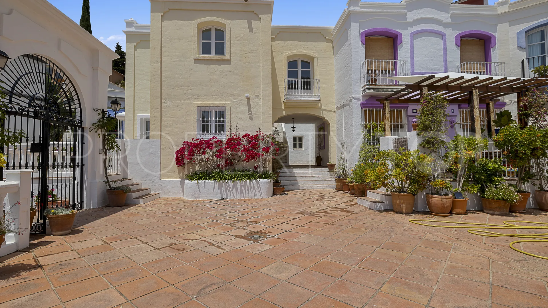 3 bedrooms El Madroñal town house for sale