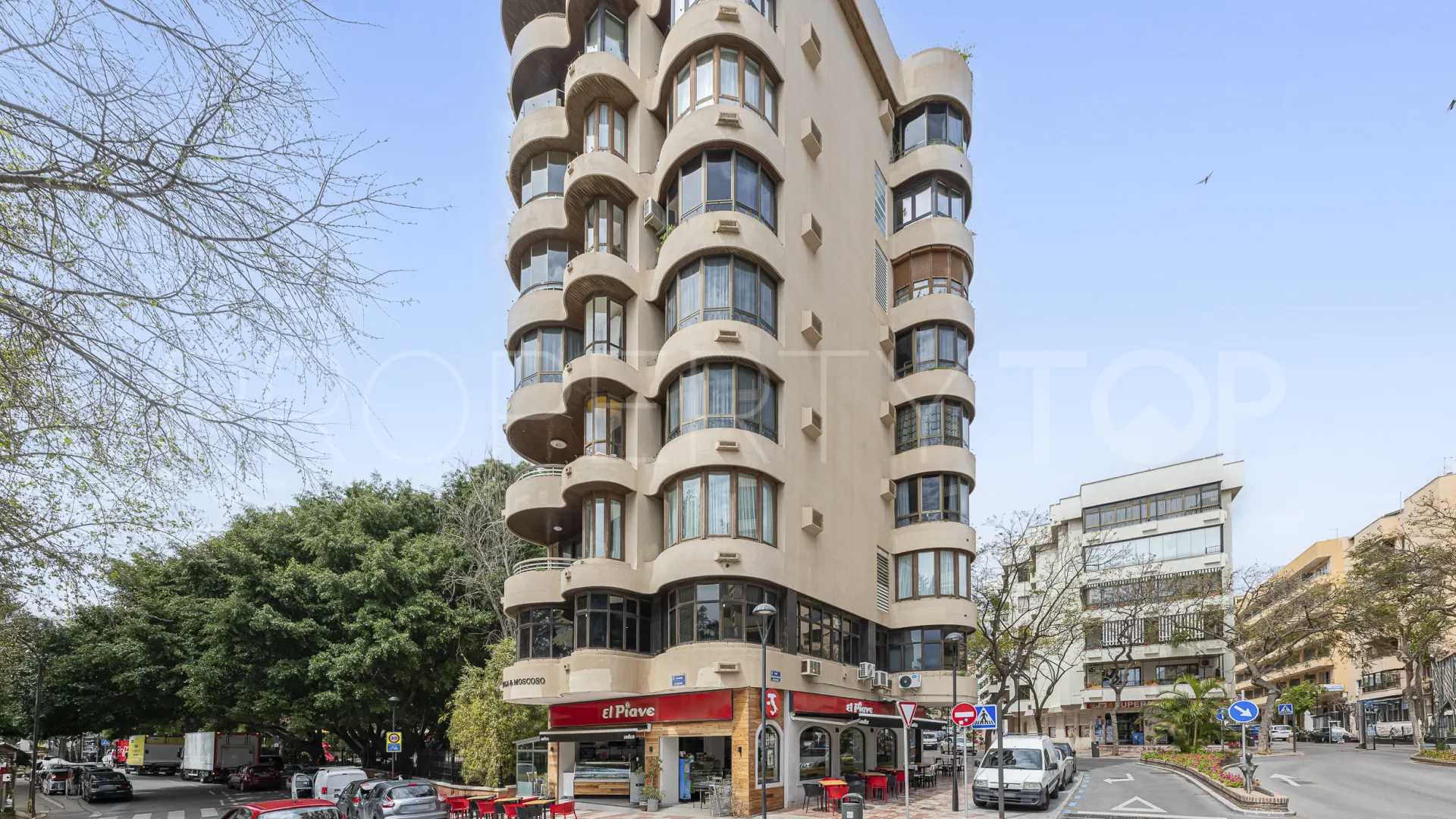 For sale 2 bedrooms apartment in Playa Bajadilla - Puertos