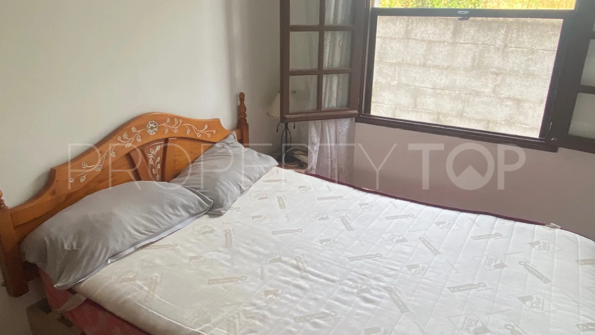 Buy villa in New Golden Mile with 5 bedrooms