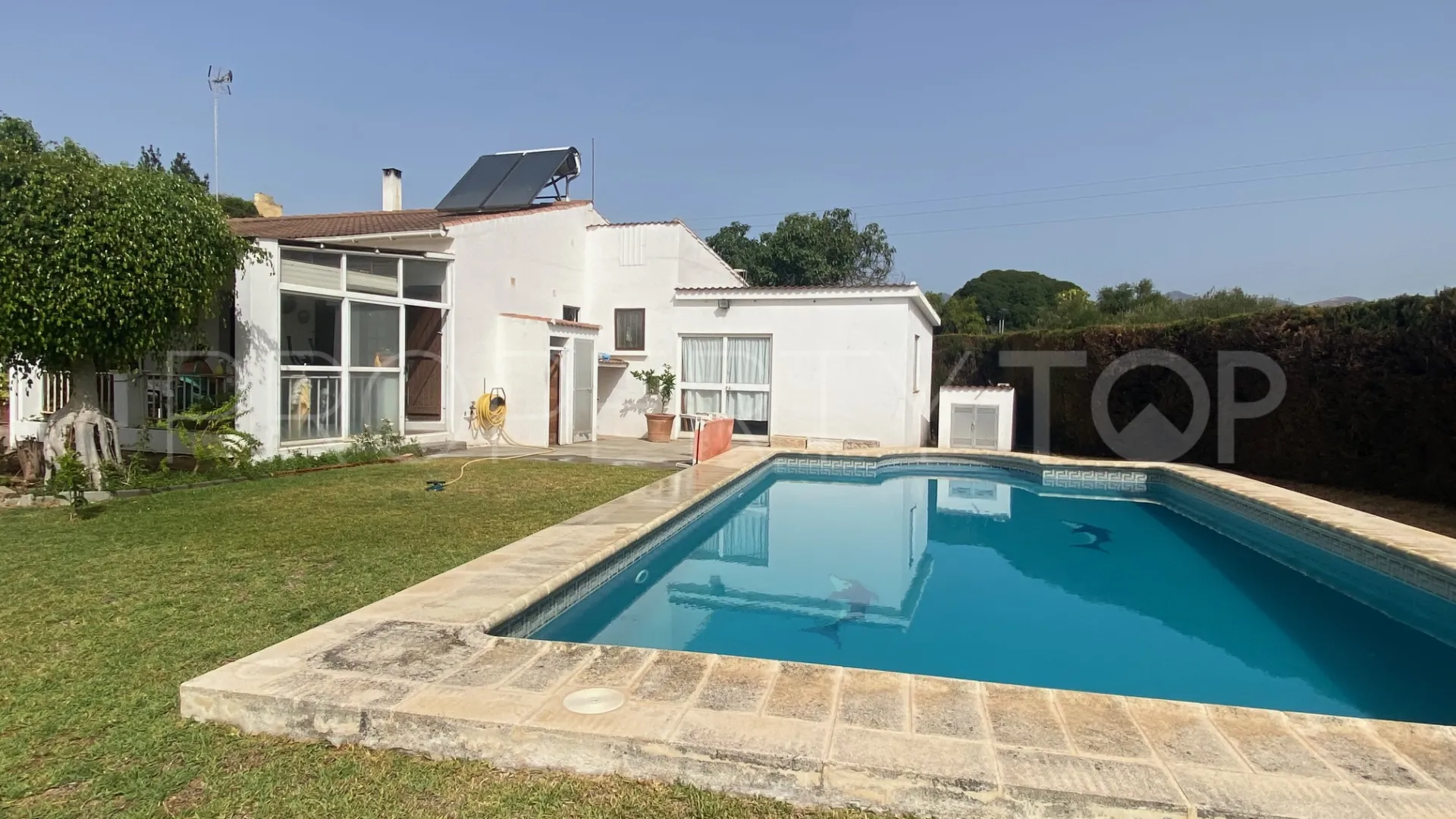 Buy villa in New Golden Mile with 5 bedrooms