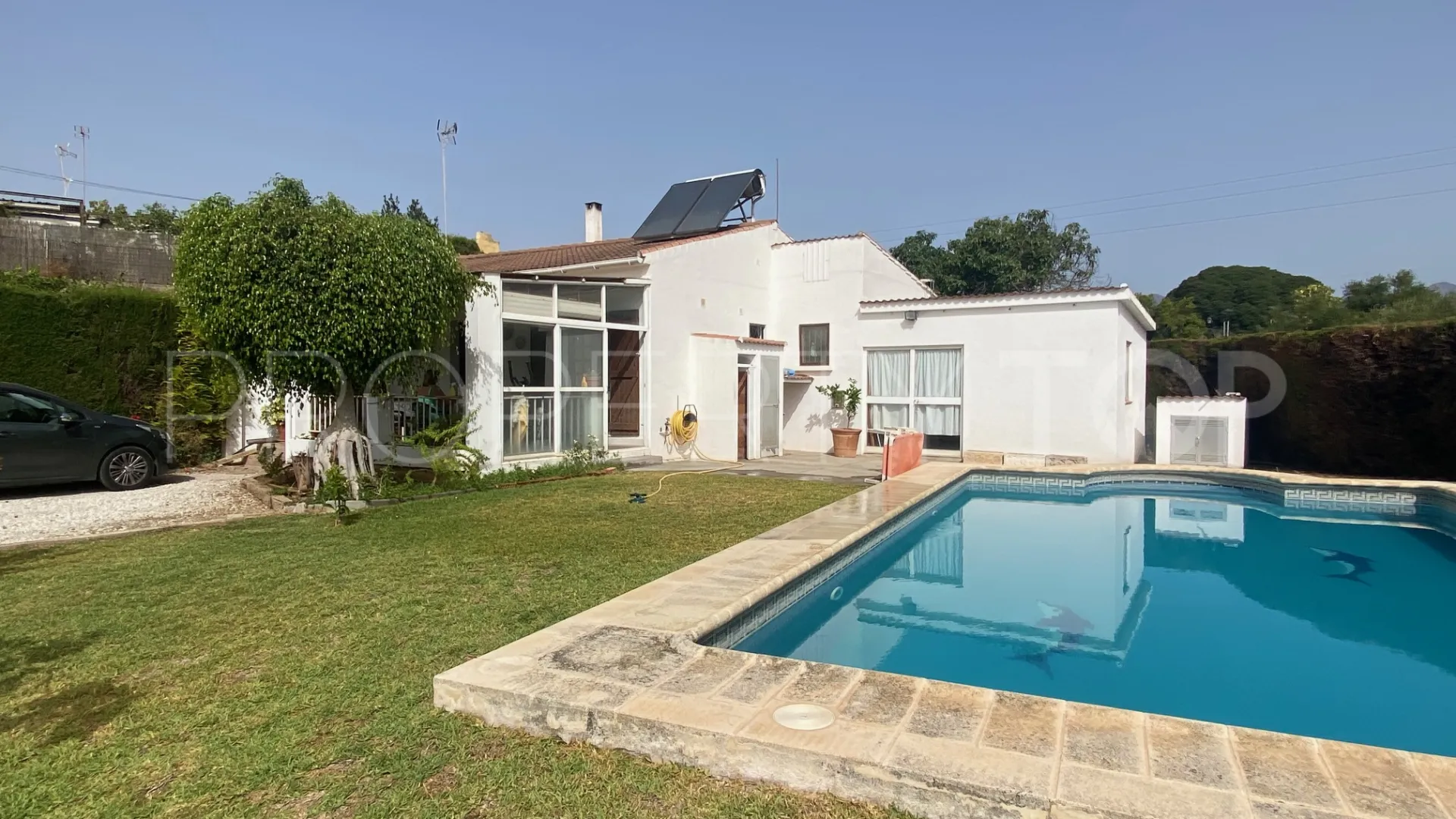 Buy villa in New Golden Mile with 5 bedrooms