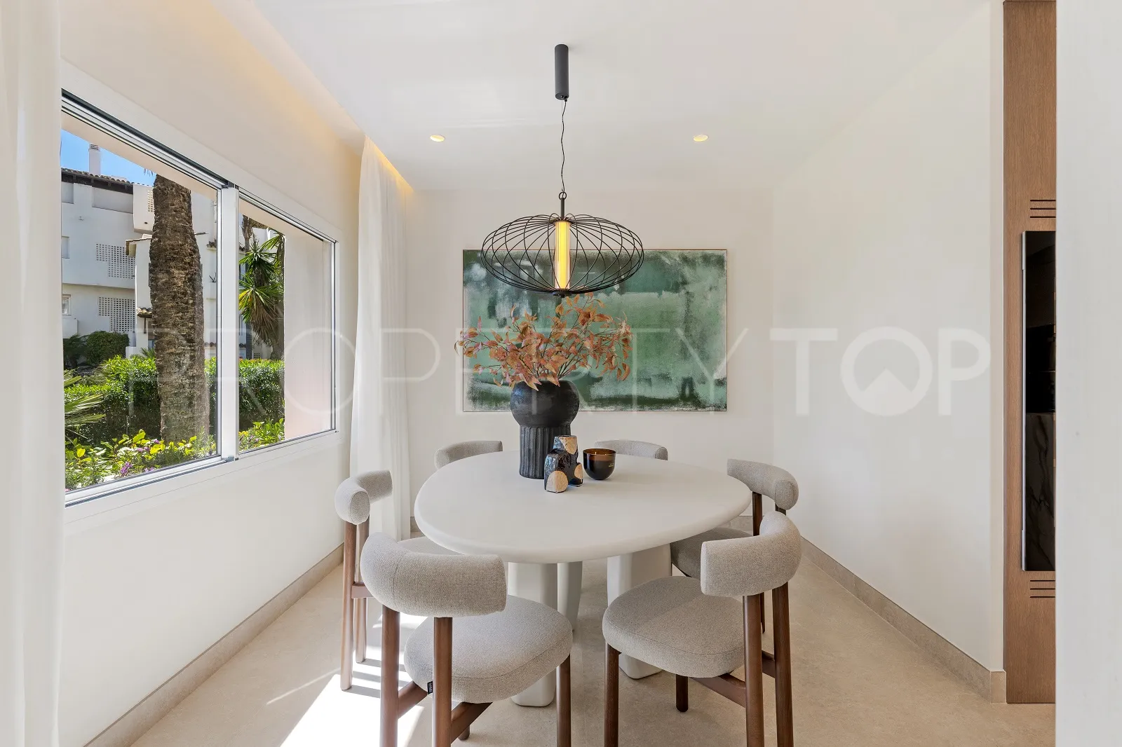 Apartamento planta baja en venta en Estepona
