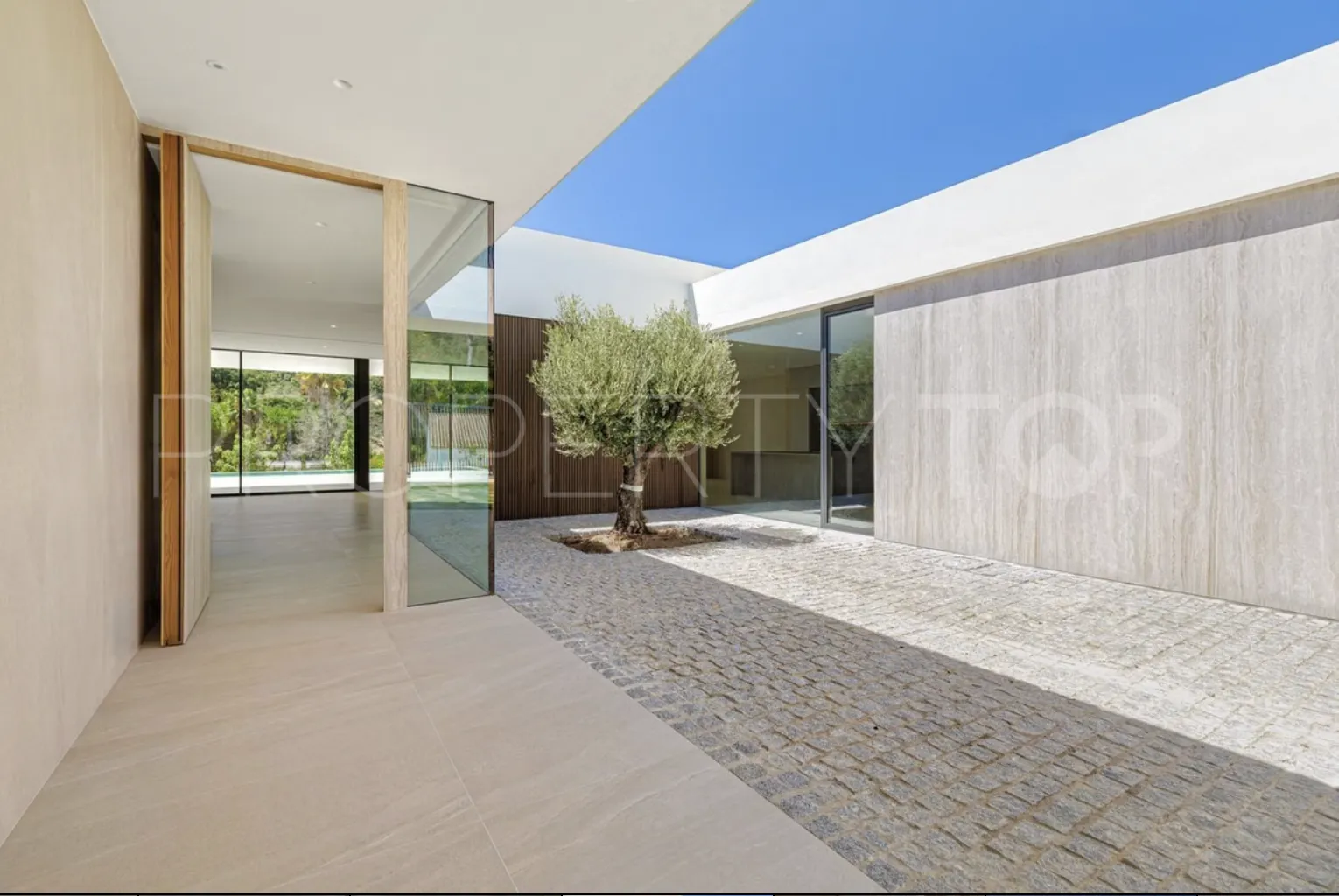 Villa en venta en Sotogrande con 4 dormitorios